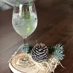 ゲストハウス Maria & Restaurant