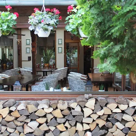 Maria & Restaurant 2* Trencin