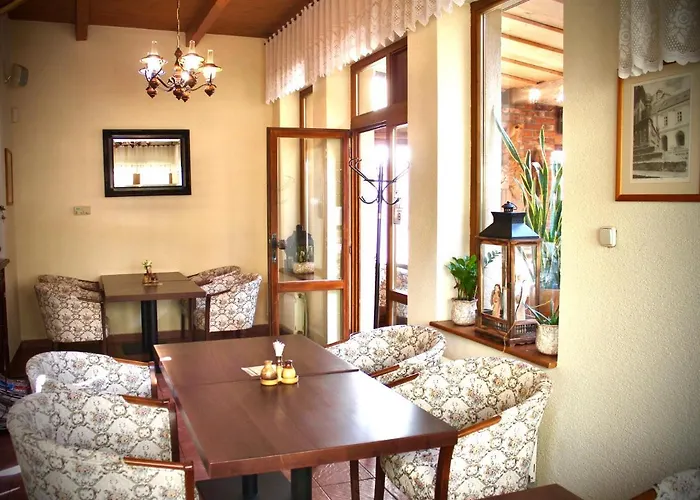 Pensión Maria & Restaurant 2*